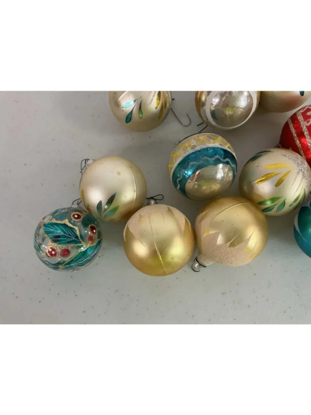 Vintage Frosted Glass Christmas Tree Ornaments Balls Lot of 12